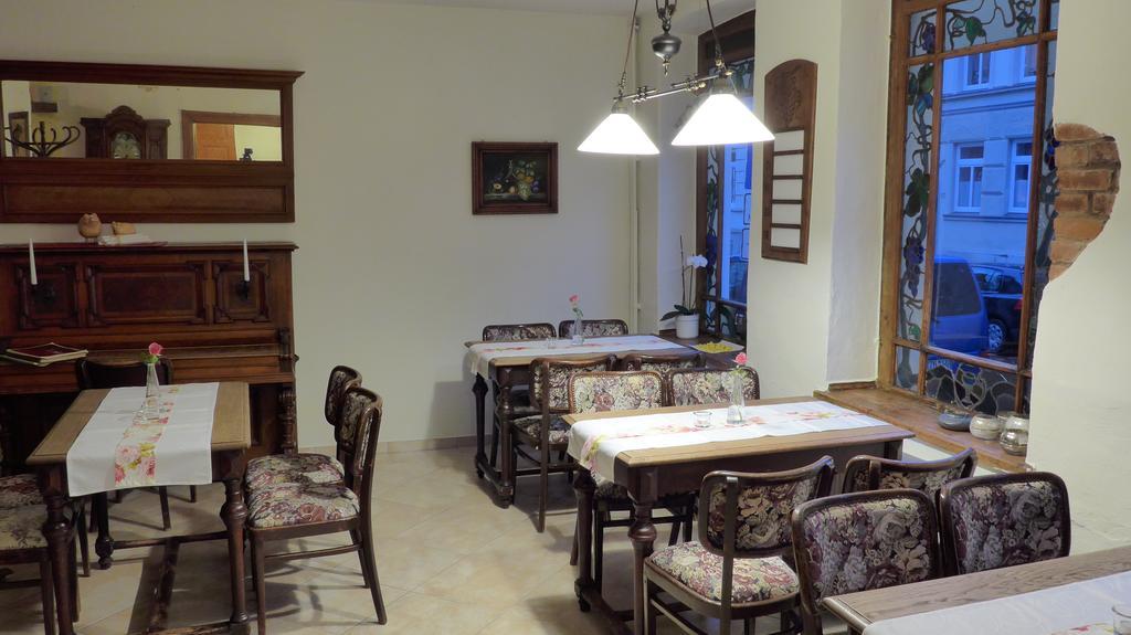 Romantisches Hotel Zur Traube Schwerin Schwerin  Esterno foto