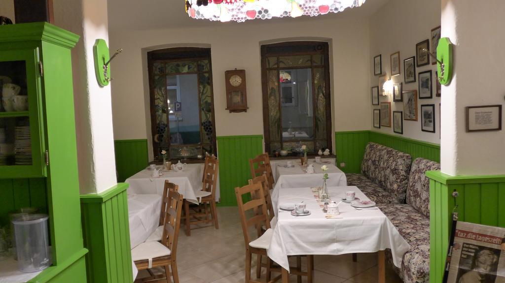 Romantisches Hotel Zur Traube Schwerin Schwerin  Esterno foto