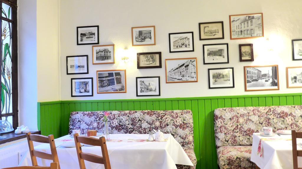 Romantisches Hotel Zur Traube Schwerin Schwerin  Esterno foto