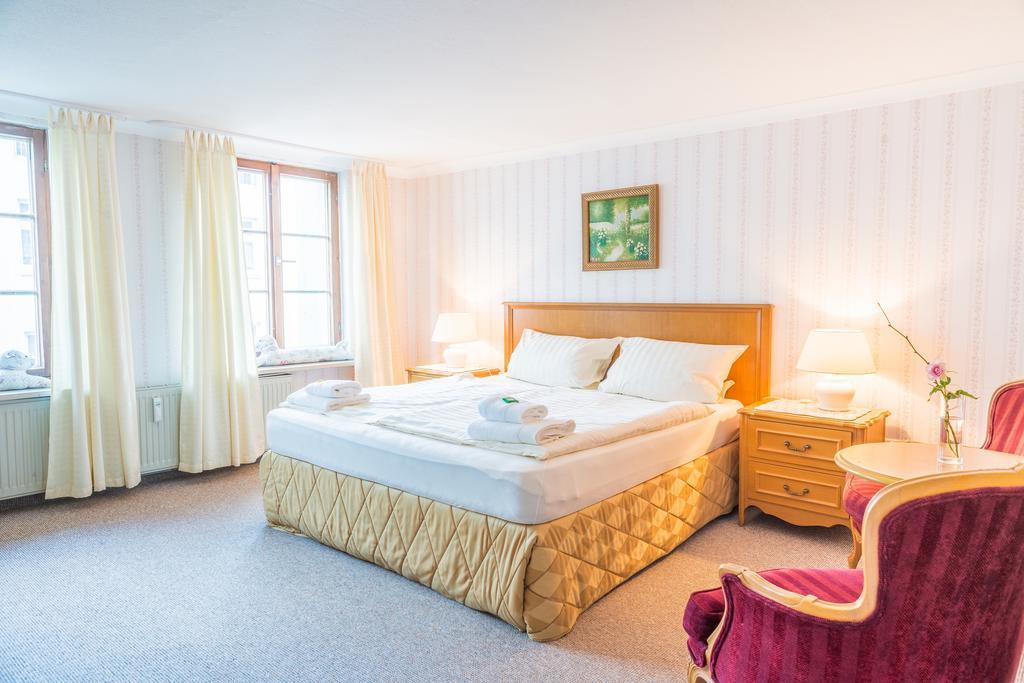 Romantisches Hotel Zur Traube Schwerin Schwerin  Camera foto