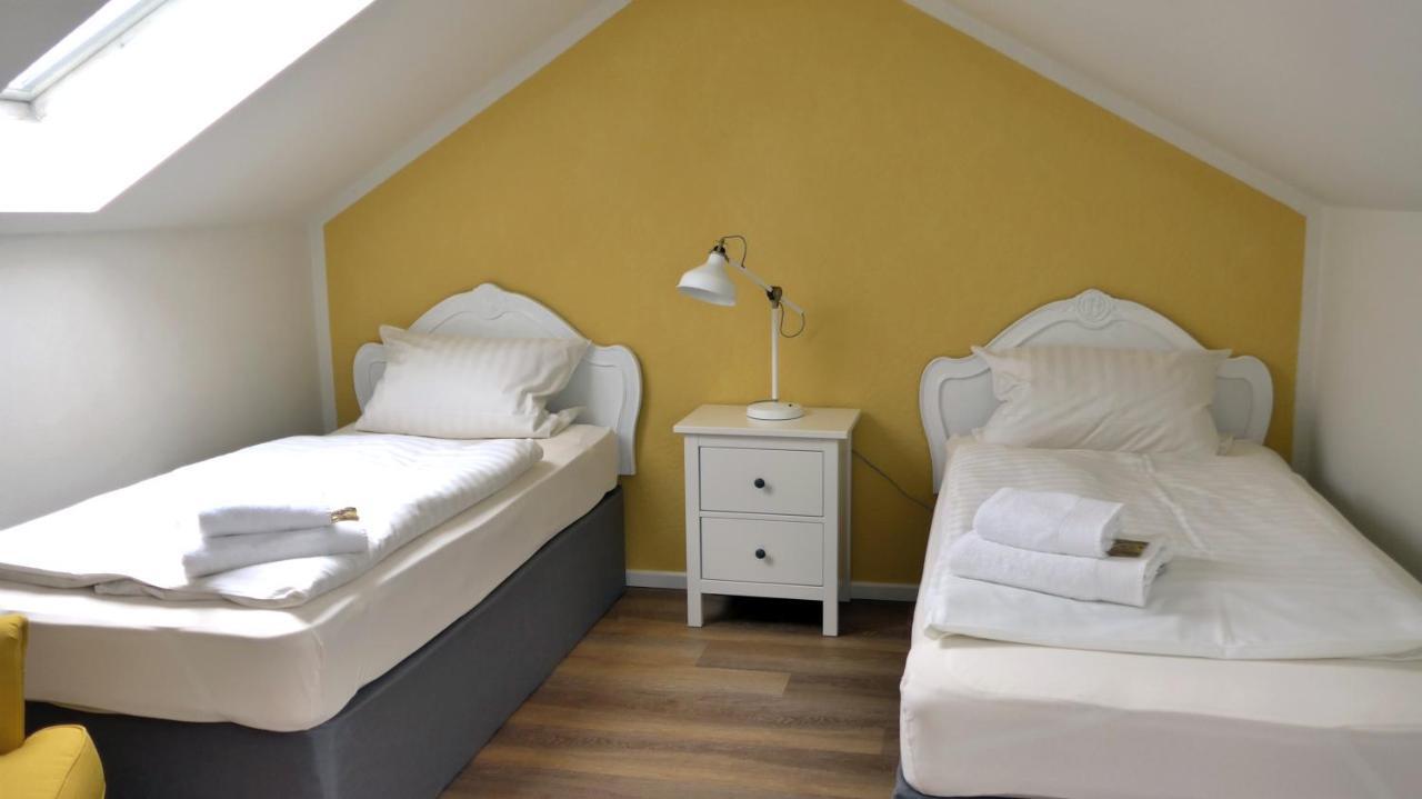 Romantisches Hotel Zur Traube Schwerin Schwerin  Esterno foto